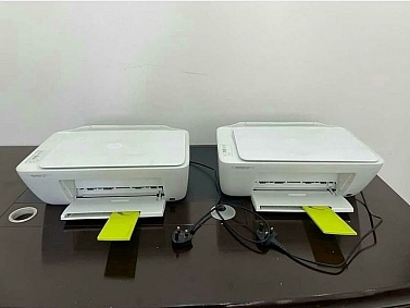 2 HP DeskJet 2130 print, scan and copy
